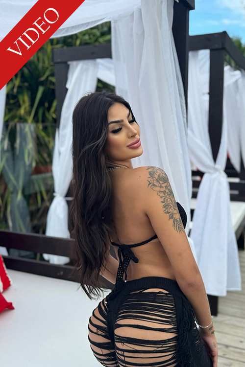 Ibiza tops - Escorts - BRUNA